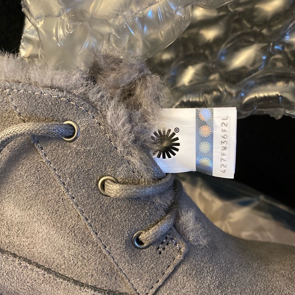 UGG  Femme Wedge Bootie - Picture 4 of 5